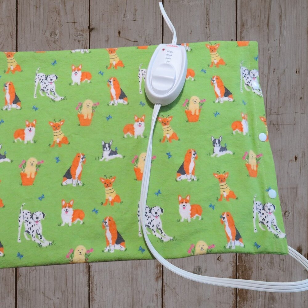 Heating Pad Cover, 12 x 15, Soft Green Flannel With Dogs, 3 Snap Closure